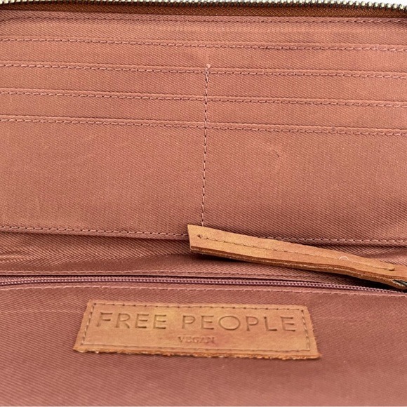 🆕 FREE PEOPLE: Distressed Vegan Leather Wallet - Picture 11 of 12
